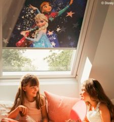 STÍNĚNÍ STŘEŠNÍCH OKEN VELUX